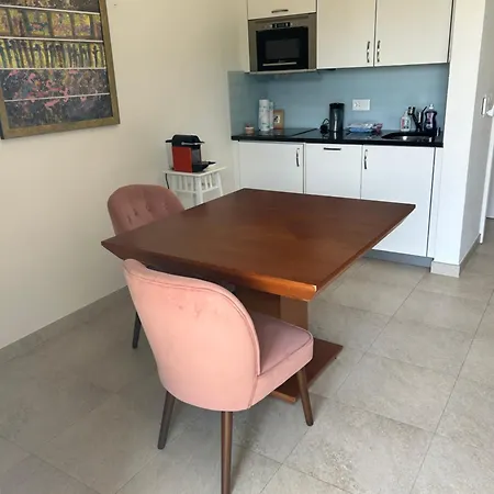 With Amazing View Apartment *